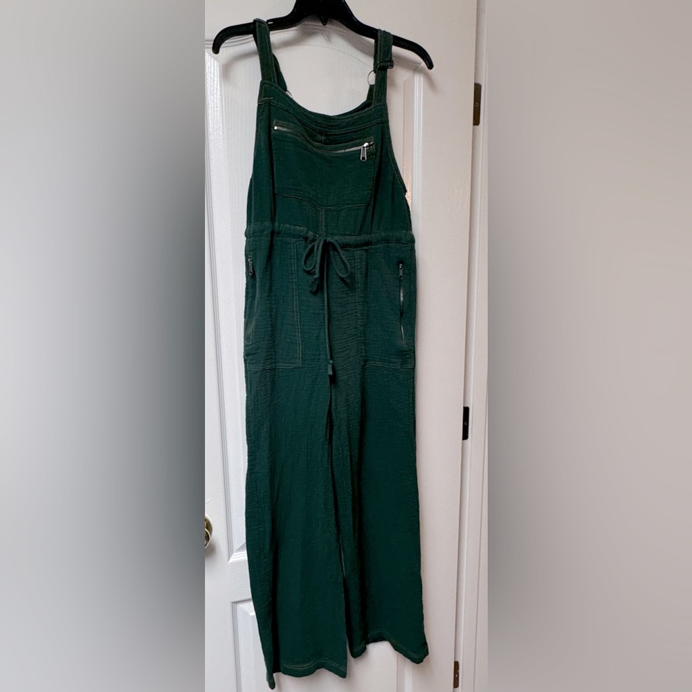 Urban Outfitters - Tina textured jumpsuit. Green with yellow stitching. Size XS. - Picture 3 of 10